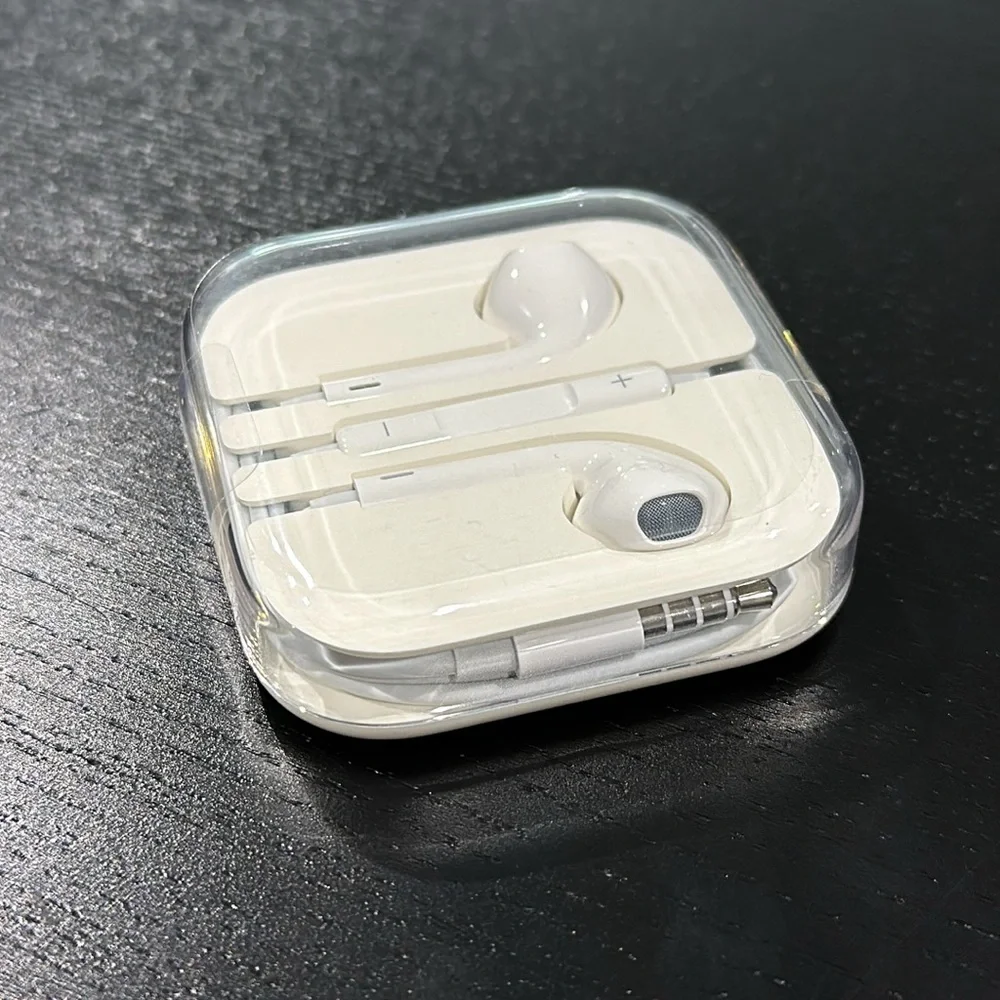 Apple Wired Headphone Earbuds
